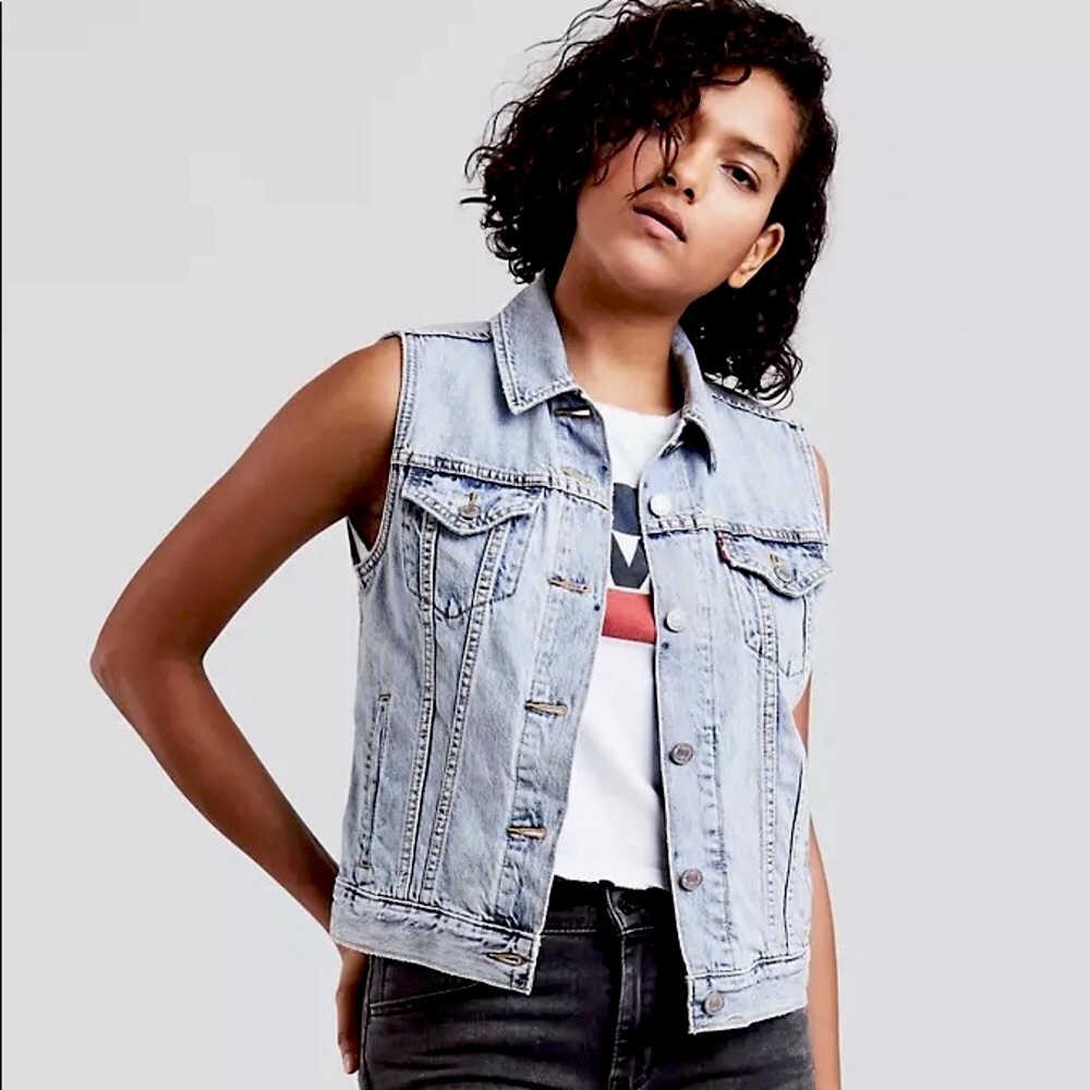 NWT Levi’s Trucker Vest